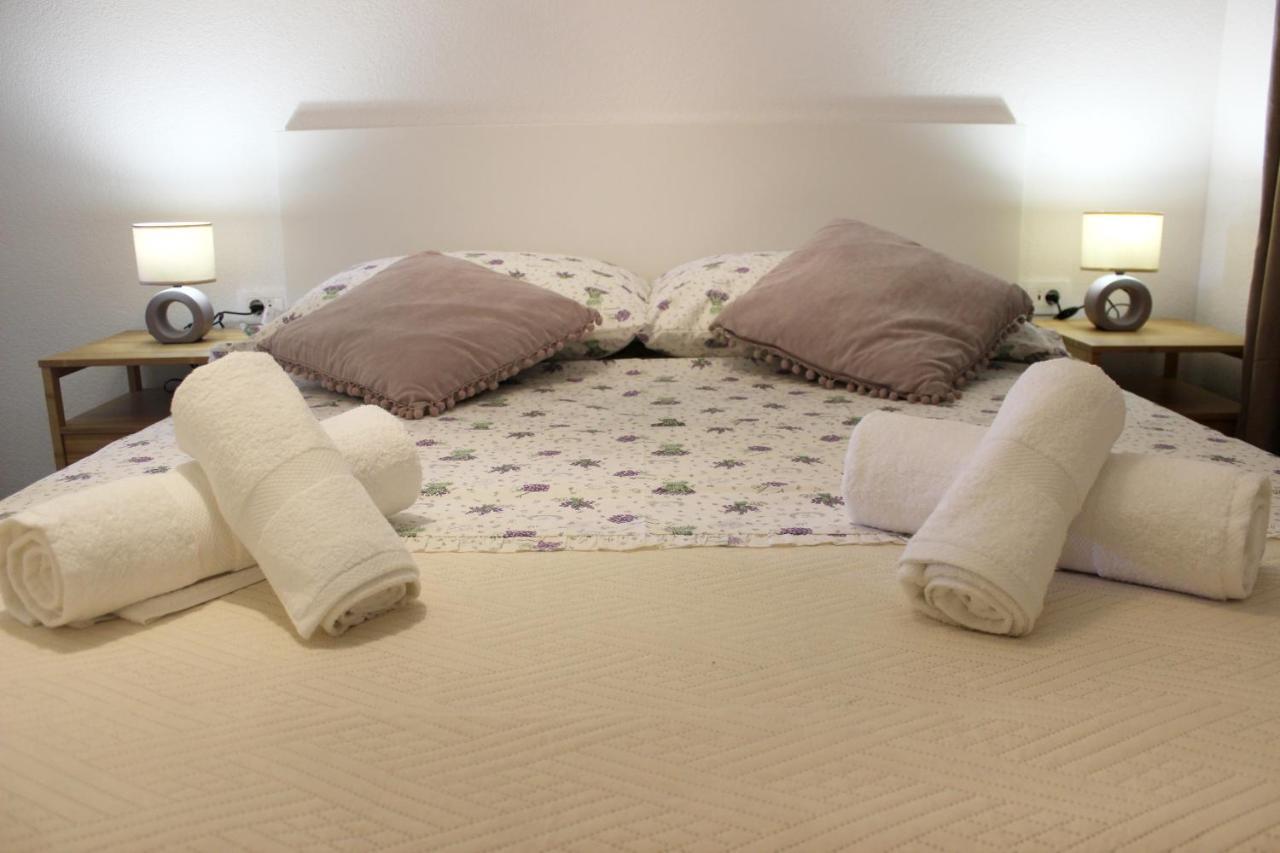 The View Apartment Pucisca Exterior foto