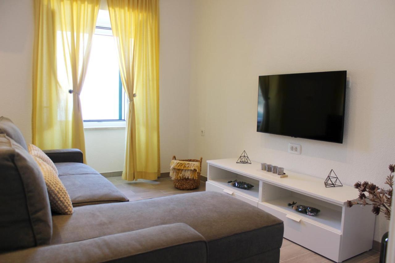 The View Apartment Pucisca Exterior foto