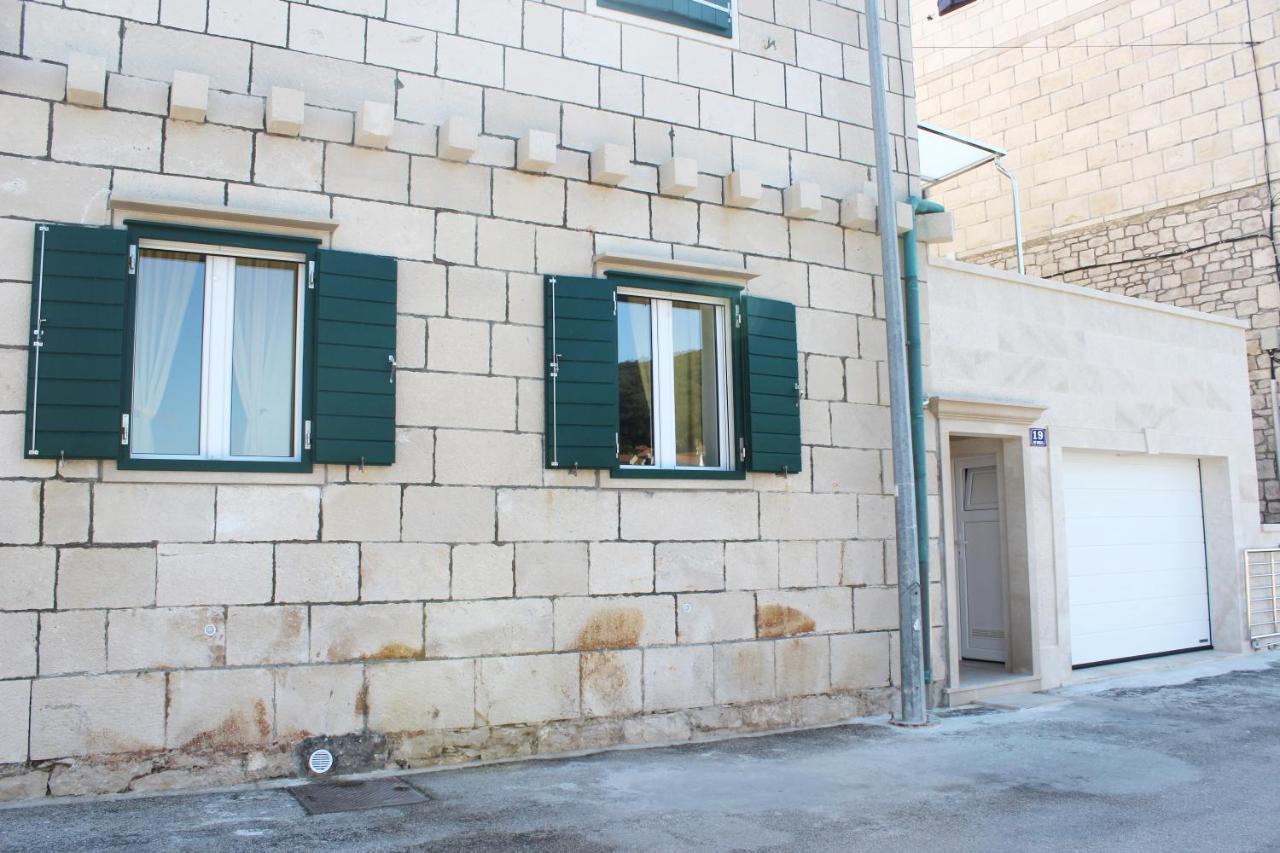 The View Apartment Pucisca Exterior foto
