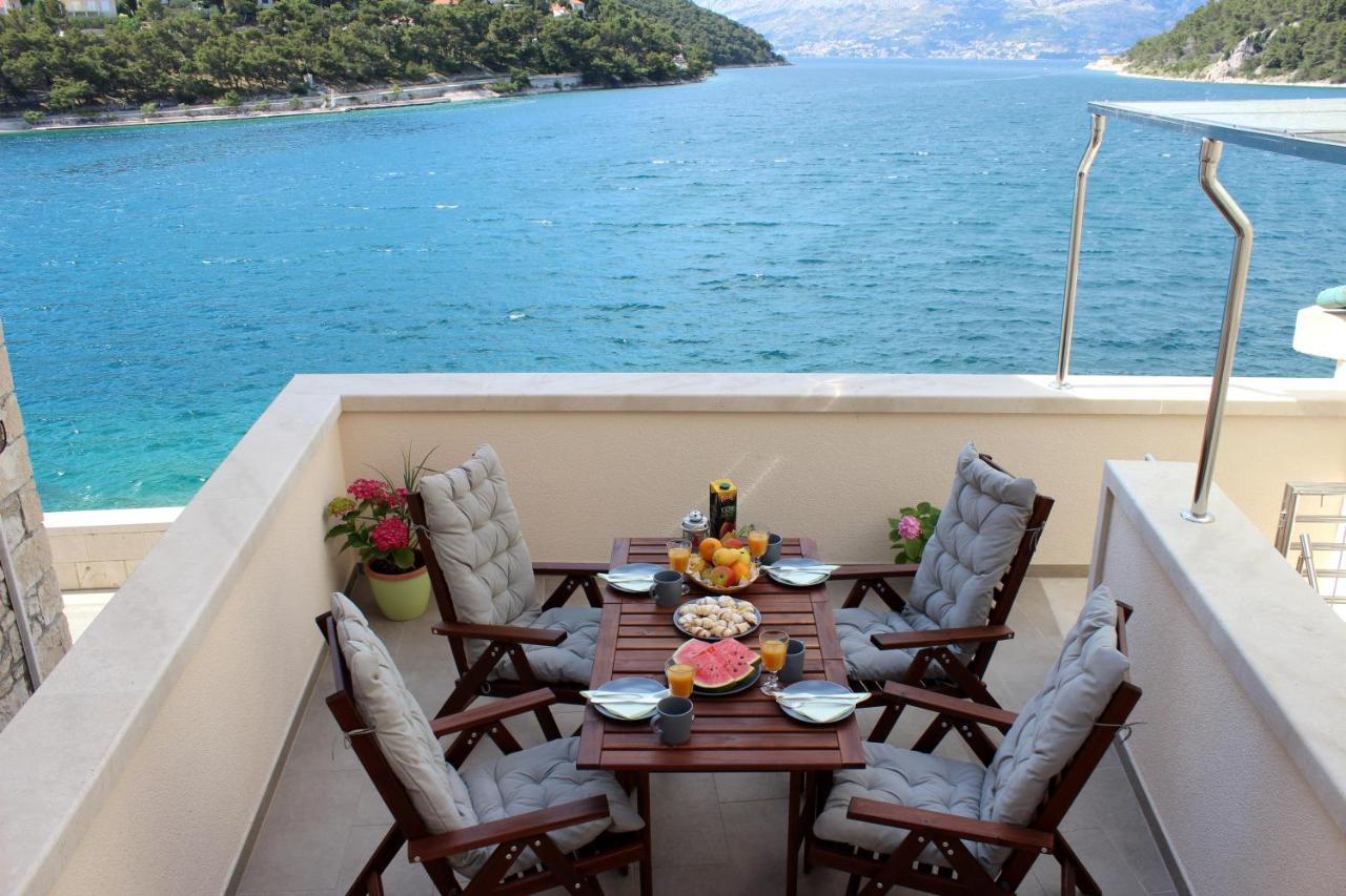 The View Apartment Pucisca Exterior foto