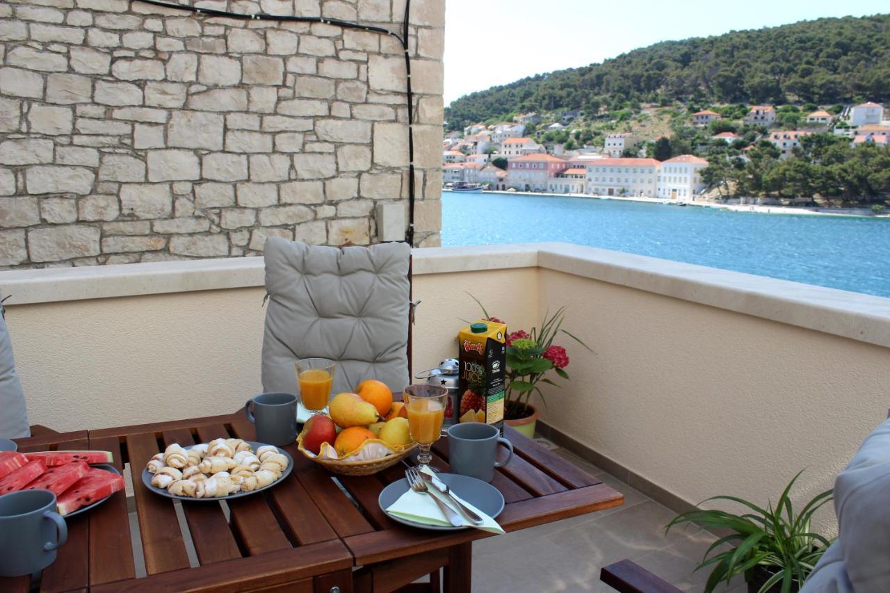 The View Apartment Pucisca Exterior foto