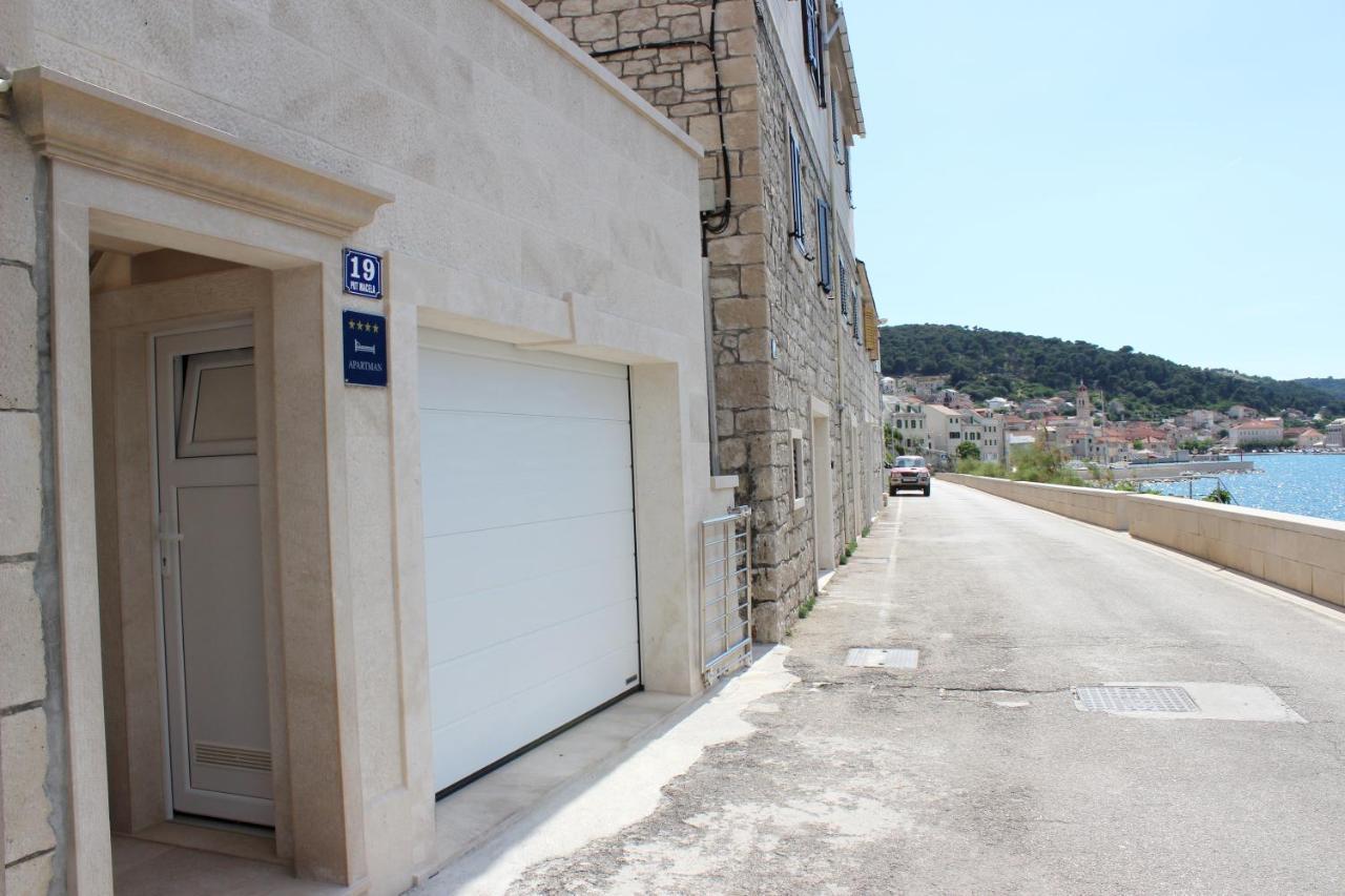 The View Apartment Pucisca Exterior foto
